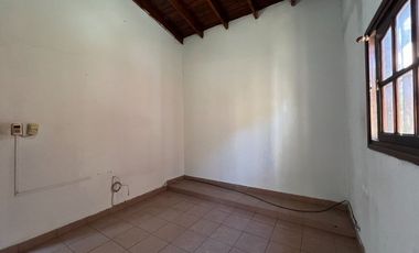 CASA 3 AMBIENTES VENTA EN LONGCHAMPS APTO CREDITO