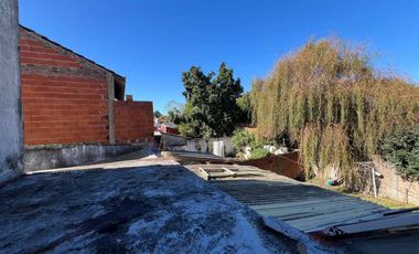 CASA 3 AMBIENTES VENTA EN LONGCHAMPS APTO CREDITO