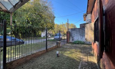 CASA 3 AMBIENTES VENTA EN LONGCHAMPS APTO CREDITO