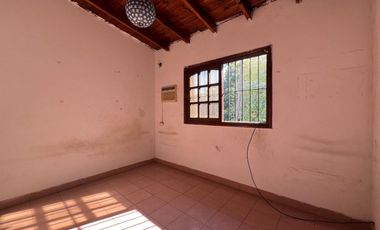 CASA 3 AMBIENTES VENTA EN LONGCHAMPS APTO CREDITO
