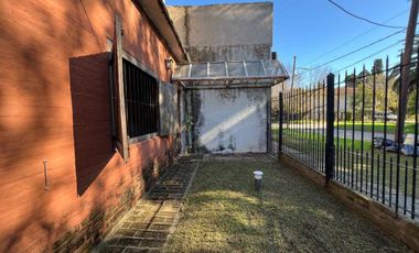 CASA 3 AMBIENTES VENTA EN LONGCHAMPS APTO CREDITO