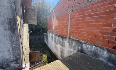 CASA 3 AMBIENTES VENTA EN LONGCHAMPS APTO CREDITO