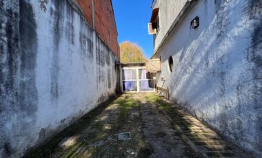 CASA 3 AMBIENTES VENTA EN LONGCHAMPS APTO CREDITO