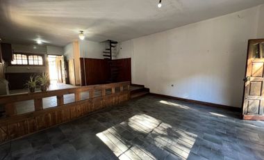 CASA 3 AMBIENTES VENTA EN LONGCHAMPS APTO CREDITO