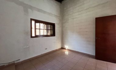 CASA 3 AMBIENTES VENTA EN LONGCHAMPS APTO CREDITO