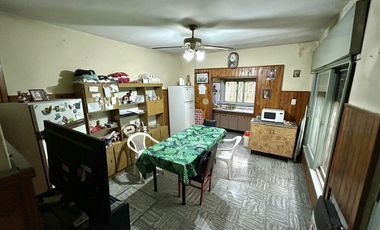 VENTA CASA 7 AMBIENTES BERAZATEGUI!!