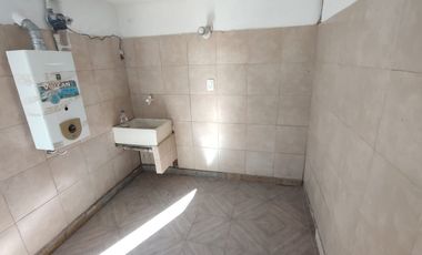 CASA 3 AMBIENTES CON COCHERA ALQUILER LLAVALLOL