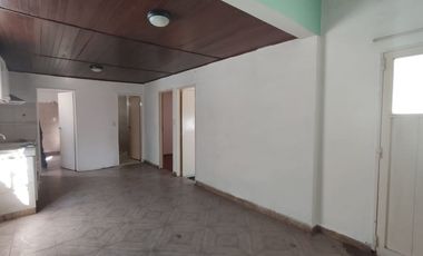 CASA 3 AMBIENTES CON COCHERA ALQUILER LLAVALLOL