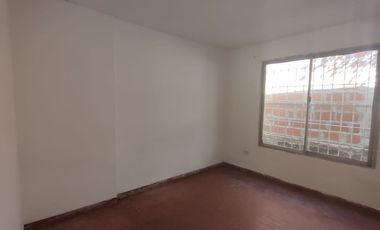 CASA 3 AMBIENTES CON COCHERA ALQUILER LLAVALLOL