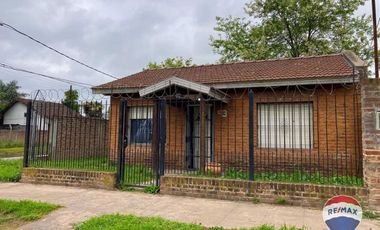 CASA EN VENTA 2 AMB - MONTE GRANDE