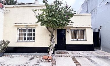 Venta de casa  multifamilar 7 ambientes