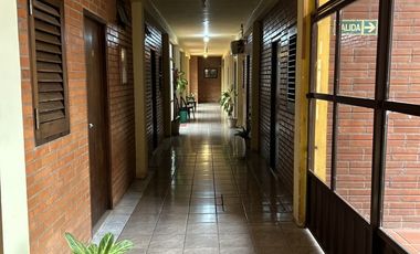 ALQUILA HABITACIONES-- RESIDENCIA UNIVERSITARIA FEMENINA