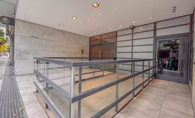 Importante monoambiente amoblado y con balcon !!