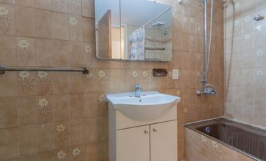 Importante monoambiente amoblado y con balcon !!