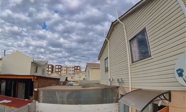 Casa en Venta en Echaurren con avenida República
