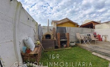 Casa en Venta en Echaurren con avenida República