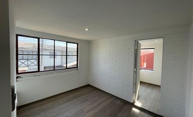 Casa en Arriendo en Carrizo 2897