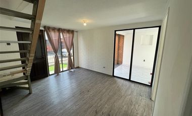 Casa en Arriendo en Carrizo 2897