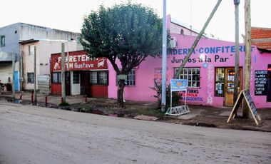 VENTA DE  CASA 2 LOCAL Y DEPTO. FRANCISCO ALVAREZ