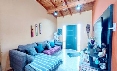 CASA 4 AMBIENTES EN VENTA EN BOSQUES CON PILETA