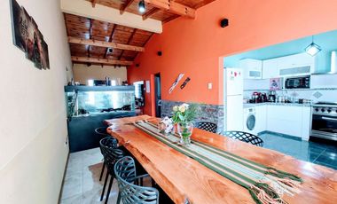 CASA 4 AMBIENTES EN VENTA EN BOSQUES CON PILETA