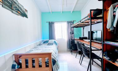 CASA 4 AMBIENTES EN VENTA EN BOSQUES CON PILETA
