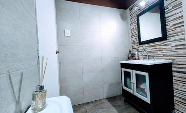 CASA 4 AMBIENTES EN VENTA EN BOSQUES CON PILETA