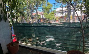 VENTA PH 1er PISO ESC. + LOCAL EN P.B. Y TERRAZA