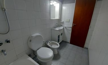 DEPARTAMENTO 4 AMBIENTES BALCON 2 BAÑOS LAVADERO