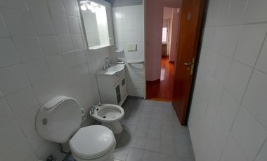 DEPARTAMENTO 4 AMBIENTES BALCON 2 BAÑOS LAVADERO