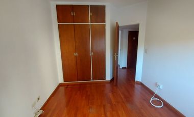 DEPARTAMENTO 4 AMBIENTES BALCON 2 BAÑOS LAVADERO