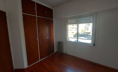 DEPARTAMENTO 4 AMBIENTES BALCON 2 BAÑOS LAVADERO