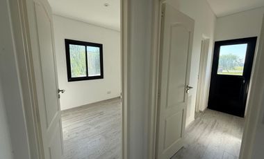 HERMOSA CASA EN VENTA SAN SEBASTIÁN- ÁREA 8