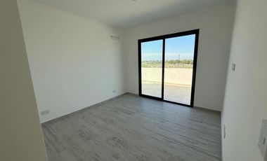 HERMOSA CASA EN VENTA SAN SEBASTIÁN- ÁREA 8