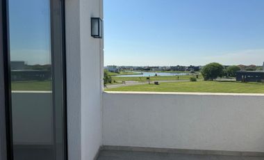 HERMOSA CASA EN VENTA SAN SEBASTIÁN- ÁREA 8