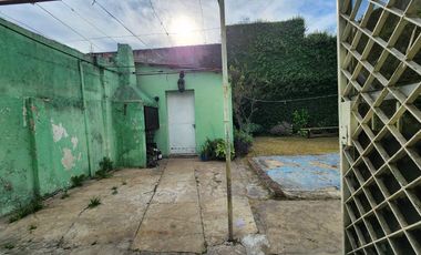 Casa estilo chalet 3 amb venta c/parque y cochera