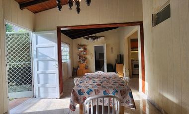 Casa estilo chalet 3 amb venta c/parque y cochera