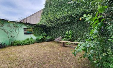 Casa estilo chalet 3 amb venta c/parque y cochera
