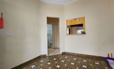 Casa estilo chalet 3 amb venta c/parque y cochera