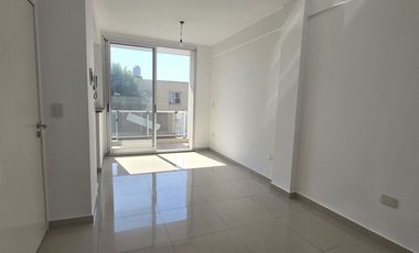Semipiso 2 amb balcón, cochera doble, a estrenar!