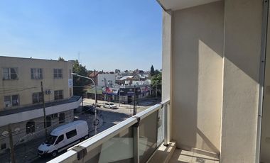 Semipiso 2 amb balcón, cochera doble, a estrenar!