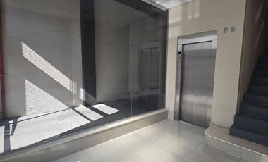 Semipiso 2 amb balcón, cochera doble, a estrenar!