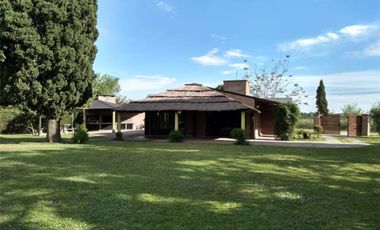ALQUILER CASA EN ARROYO SECO DISPONIBLE 01/04/2022