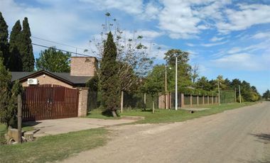 ALQUILER CASA EN ARROYO SECO DISPONIBLE 01/04/2022