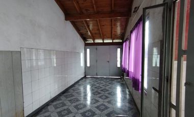 VENTA CASA 4 AMBIENTES TAPIALES PILETA DEPTO 2 AMB