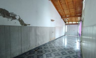 VENTA CASA 4 AMBIENTES TAPIALES PILETA DEPTO 2 AMB