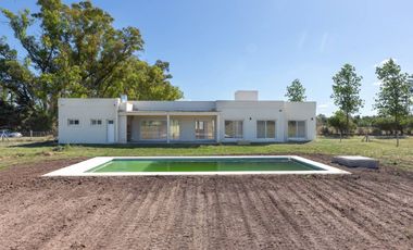 ALQUILER CASA 4 AMB. A ESTRENAR, EN LUJÁN