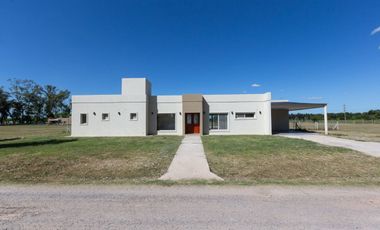 ALQUILER CASA 4 AMB. A ESTRENAR, EN LUJÁN