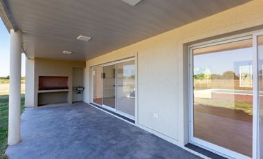 ALQUILER CASA 4 AMB. A ESTRENAR, EN LUJÁN