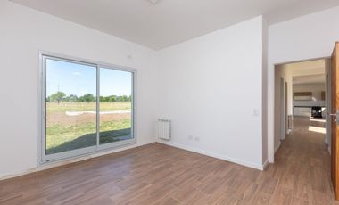 ALQUILER CASA 4 AMB. A ESTRENAR, EN LUJÁN